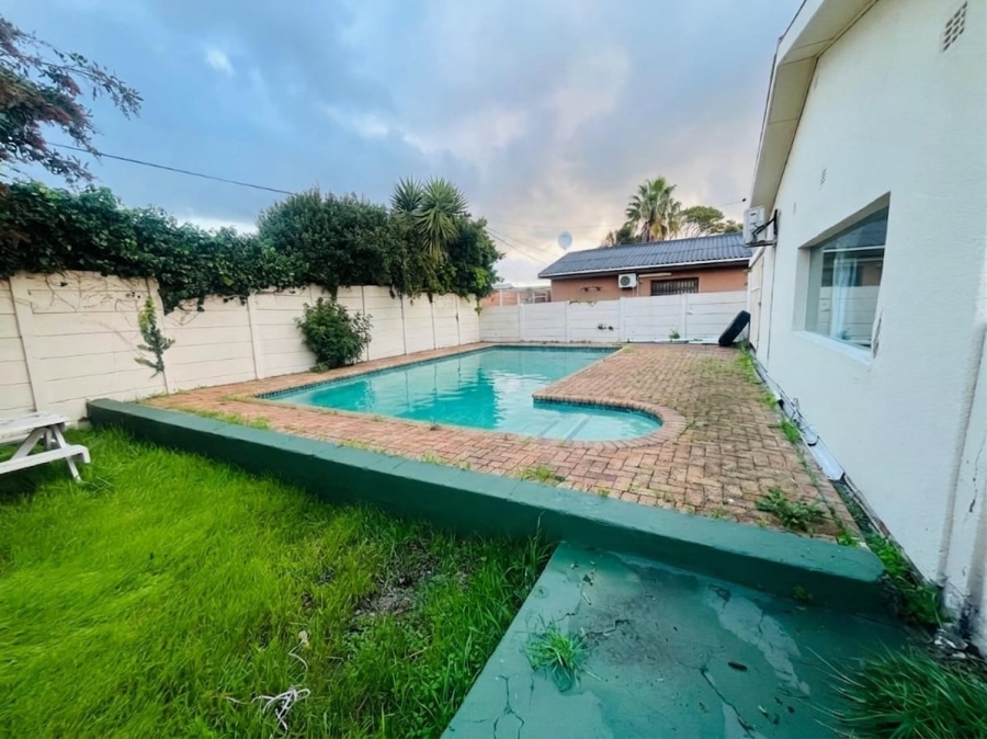 3 Bedroom Property for Sale in Wetton Western Cape